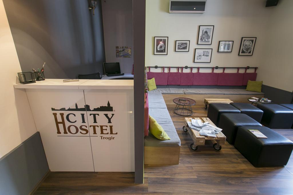 City Hostel Trogir Zewnętrze zdjęcie